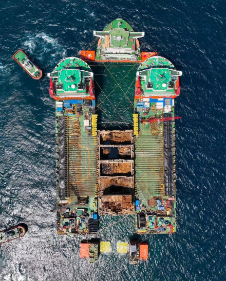 Semi-submersible Fleet